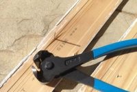 Seamless Nail Removal Pliers