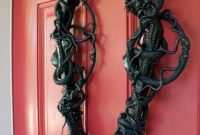 Serpent Coffin Wreath: Simple DIY for Spooky Season