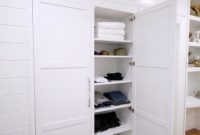 Integrated Storage for Compact Bedrooms
