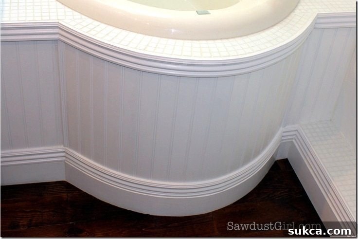 Seamlessly installed curved moulding