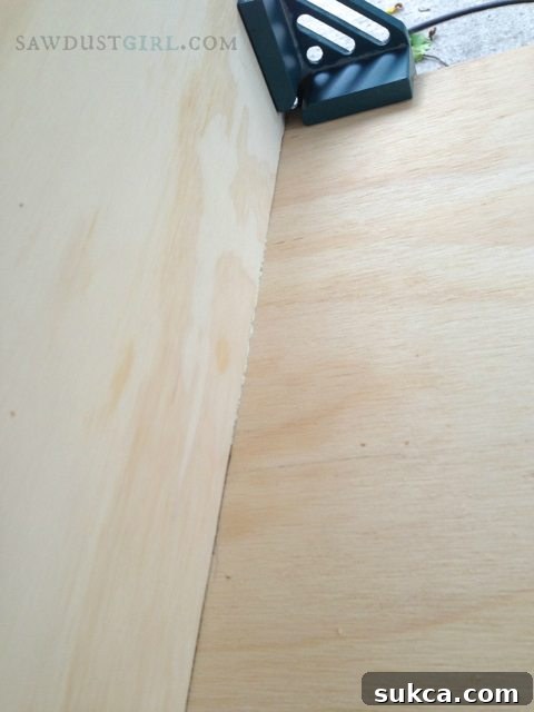 Using just the right amount of glue when building cabinets for maximum adhesion