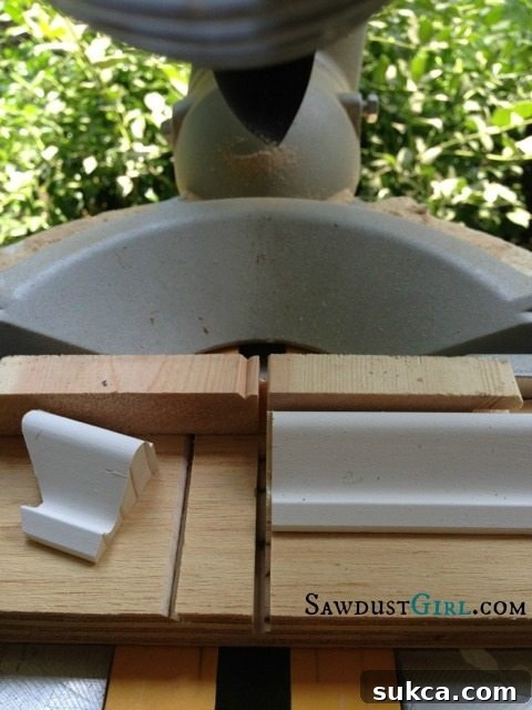 beveled cut for trim moulding return showing zero clearance setup
