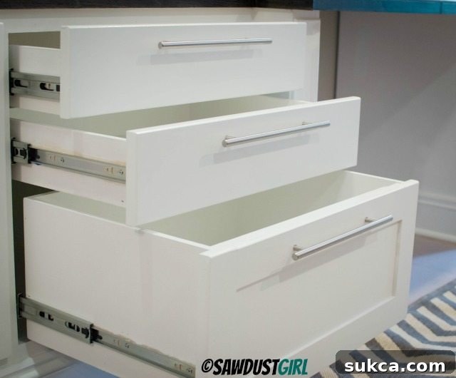 Built-in Office Furniture Built-in office furniture. https://sawdustdiaries.com