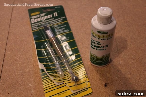 Glass and mirror cutting tool and oil