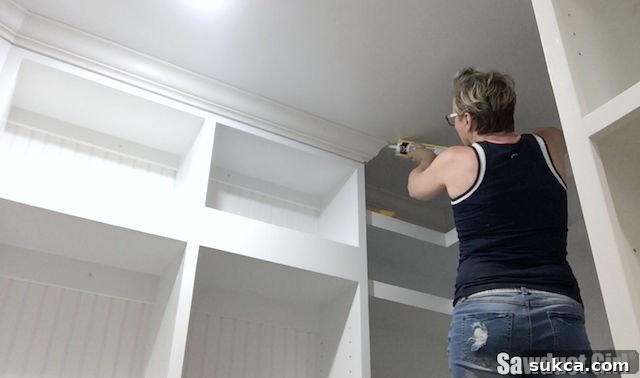 Flawless finish after repair Repaired and painted crown molding