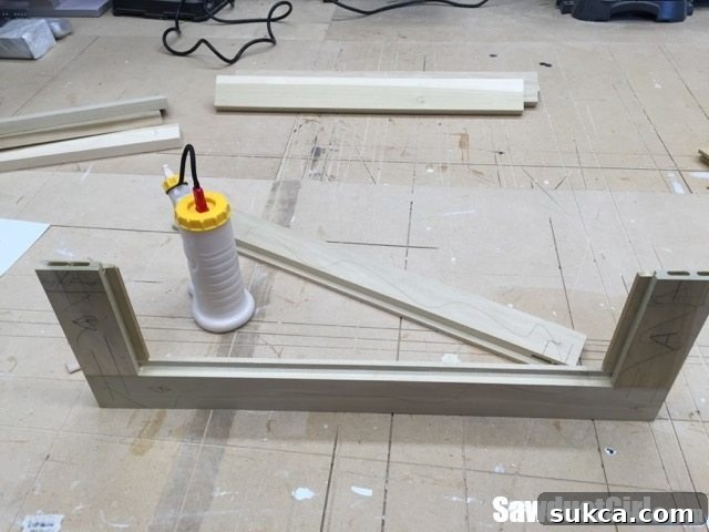 Gluing Stiles to Rails for Drawer Front Frame