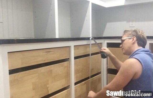 Planning Drawer Fronts with Undermount Glides