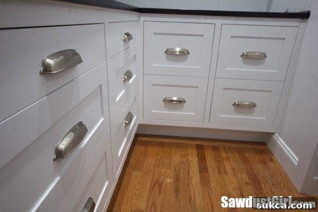 Benefits of integrated adjustability in high-quality drawer glides like Blum Tandem