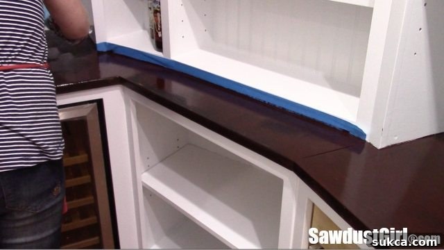 Wood kitchen countertops - Reddish stain