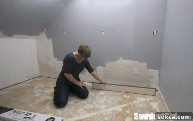 Checking subfloor flatness before laminate flooring installation