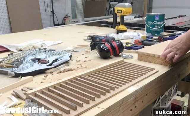Open-Ended Organizer for Easy Bit Placement