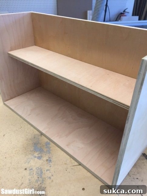 Flexible Shelf Configuration Vertical Drawers with Varied Shelf Depths