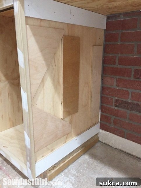 Using beadboard to cover plywood and hide screws