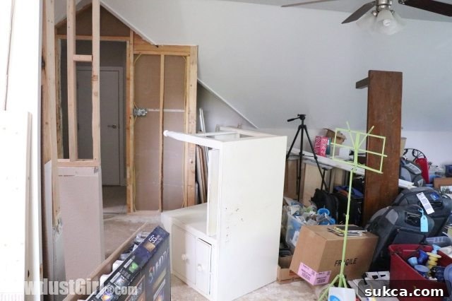 September's Home Journey 6 Loft Remodeling Update: The Unorganized Half of the Loft