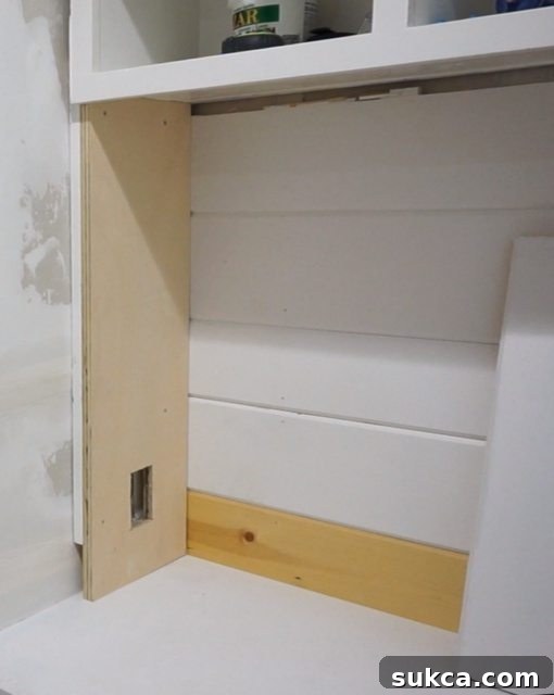 Faceframe preparation for hutch Hutch side ready for faceframe