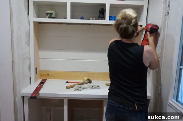 Hutch faceframe installation Attaching hutch faceframe