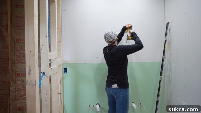 DeWalt Cordless Screw Gun New DeWalt cordless drywall screw gun with collated magazine attachment