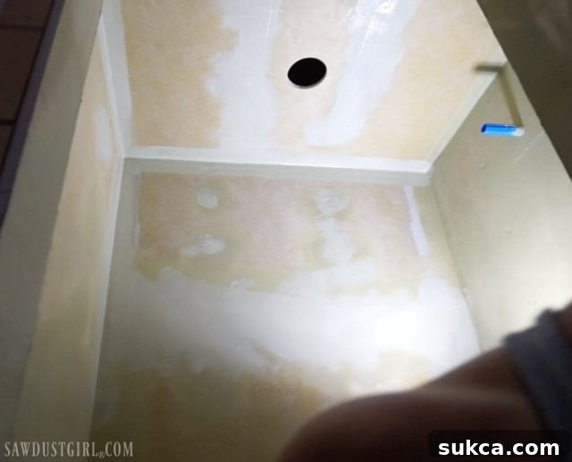 Waterproofing Membrane Drying Indicator HYDRO BAN liquid waterproofing membrane showing color change from wet to dry.