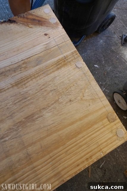Building diy tables with wood dowels