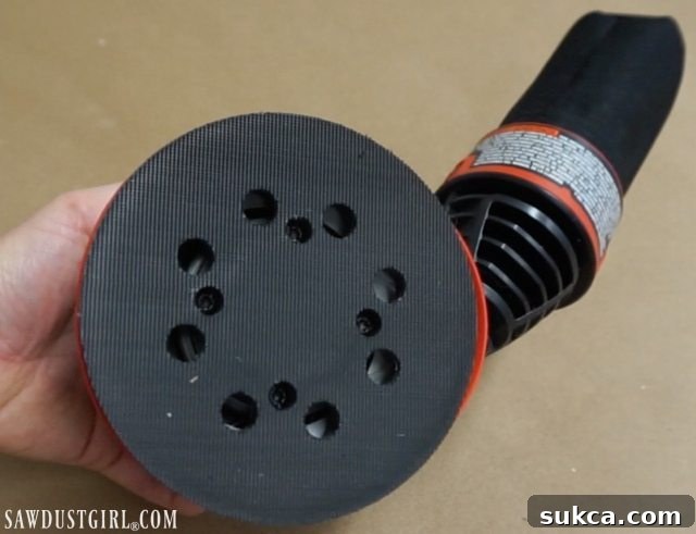 PORTER-CABLE cordless sander accepts 5 inch hook and loop sandpaper