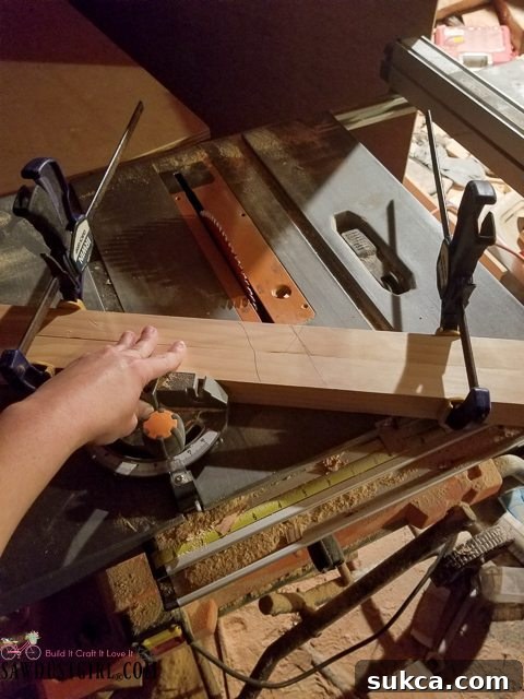 Simultaneous Angled Cuts Attempting to cut two angled half-lap pieces simultaneously