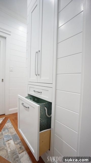 Sleek Arc Laundry Glide 21 Laundry hamper cabinet