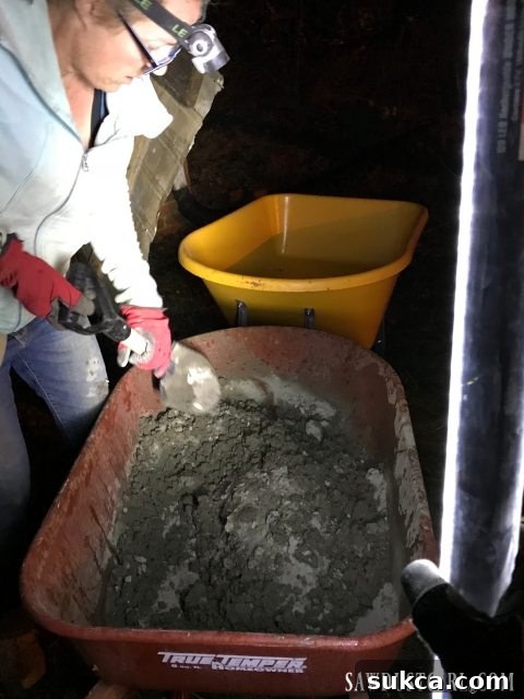 Mixing concrete for dungeon walls