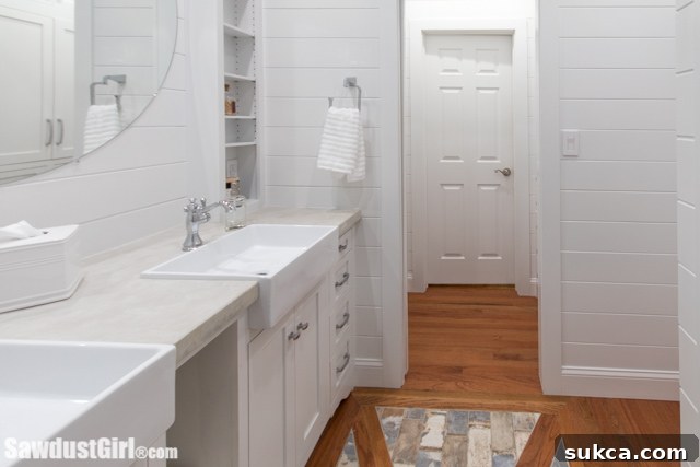 Overall view of the well-designed Jack and Jill bathroom.