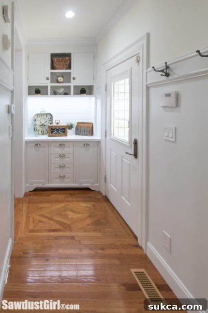 Side entry with kitchen command center, modern home interior