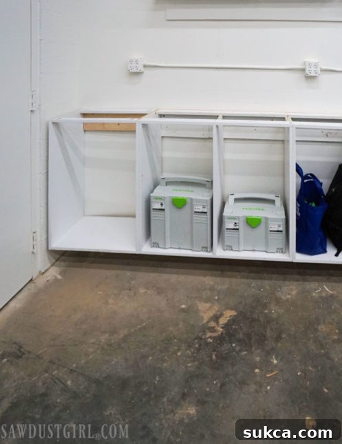 Side view of the air return opening in the cabinet
