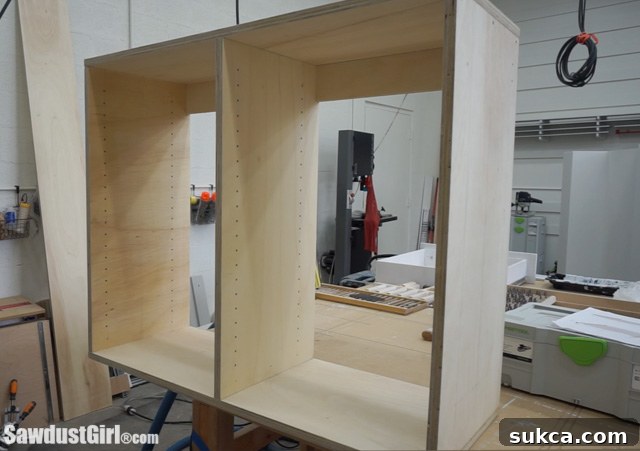 Assembling a double-column Festool Systainer cabinet.
