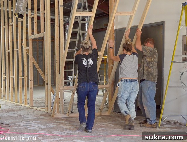 Adjusting the design plans in real-time Rethinking a corner design during framing