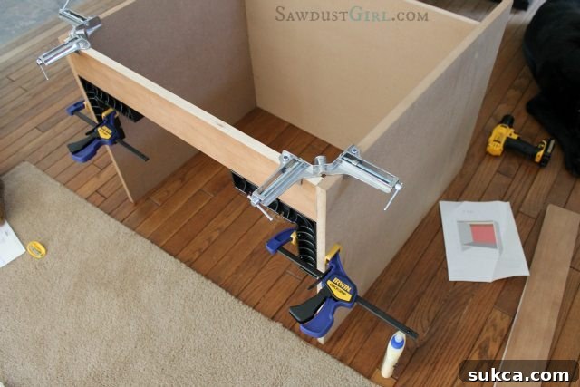 building_built-ins @ sawdustgirl.com